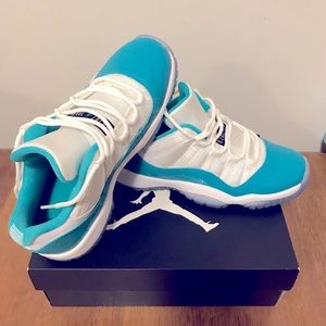 AIR JORDAN 11 RETRO LOW GG